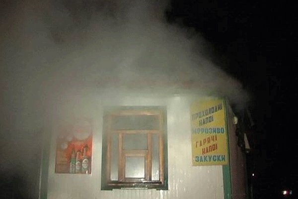 На Лесном массиве подожгли кафе