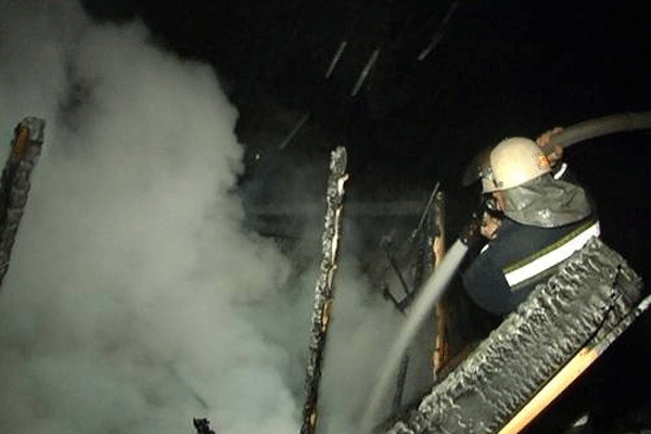 На Лесном массиве подожгли кафе