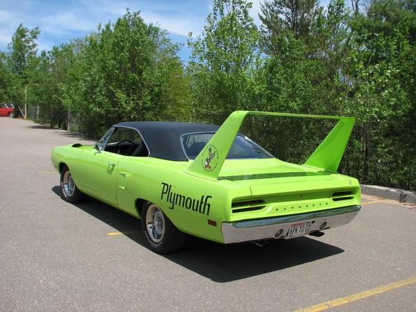Космический челнок - Plymouth Superbird 1970
