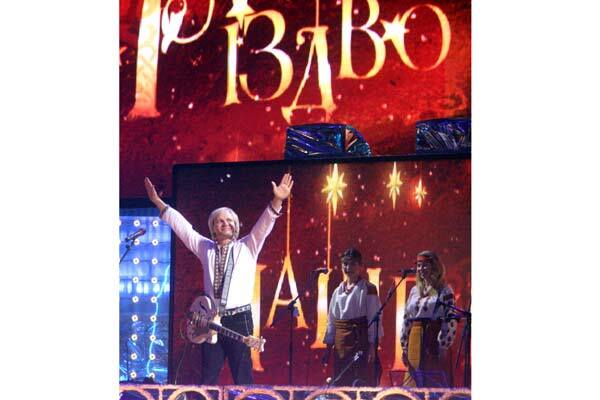 Ющенко окунулся в вертеп с козлами и забавами