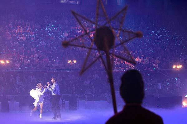 Ющенко окунулся в вертеп с козлами и забавами