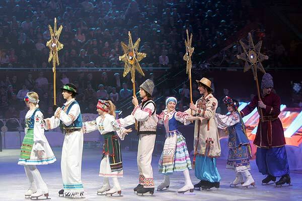 Ющенко окунулся в вертеп с козлами и забавами