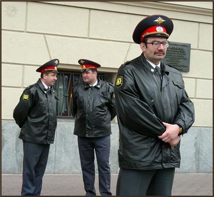 Милиция с народом. Пьяная, хамоватая и просто смешная...