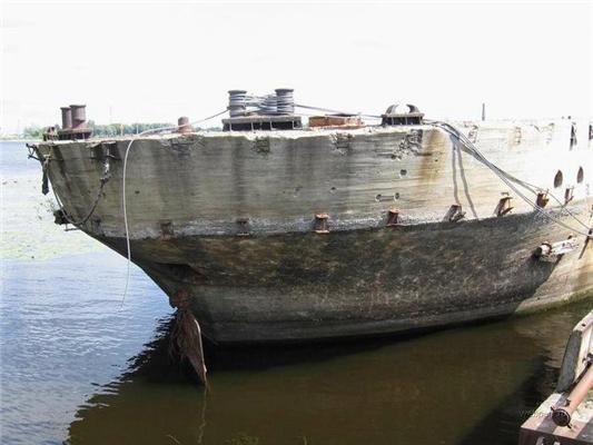 Підводний човен з ... бетону. Чи можливо таке? Так!