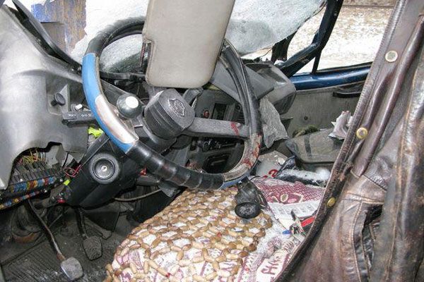 Маршрутка въехала в грузовик, восемь пострадавших