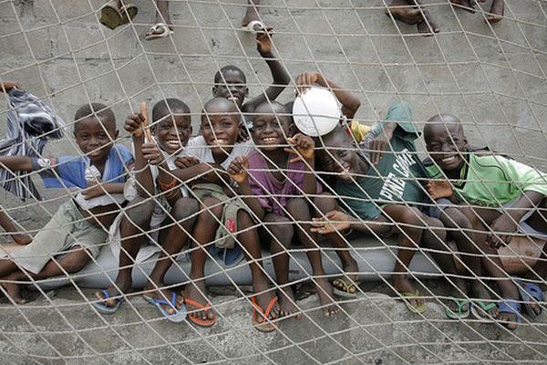 Фотоужас! Футбол в Африке