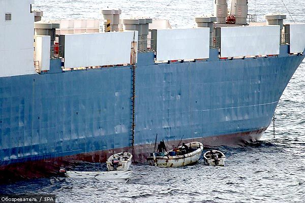 Пираты и не подозревали, что захватили судно с оружием
