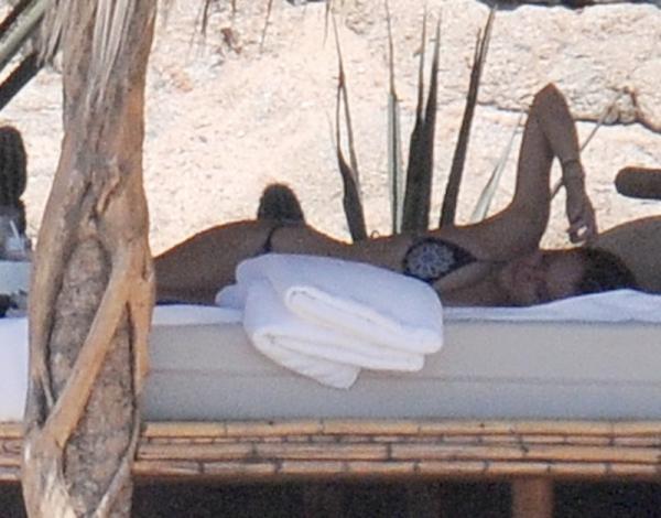 Линдси Лохан и ее будущая жена в бикини