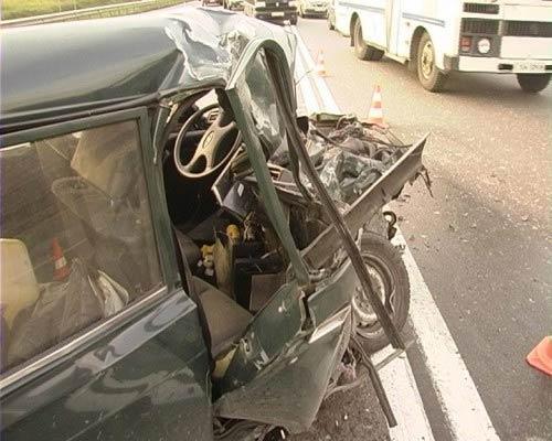 Жуткая лобовуха в Киеве! Столкнулись 4 авто!