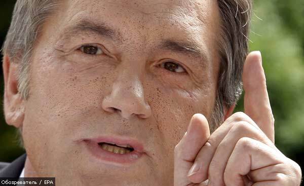 Ющенко созывает СНБО бороться с кризисом