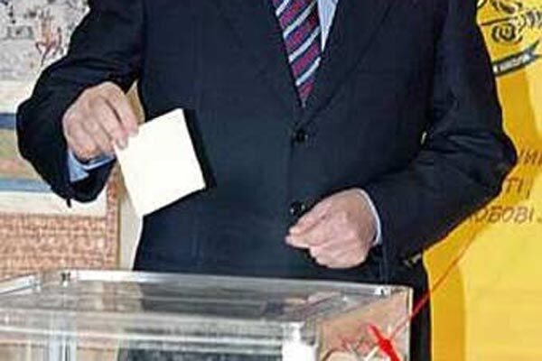Луценко: На перевыборы только с Ющенко