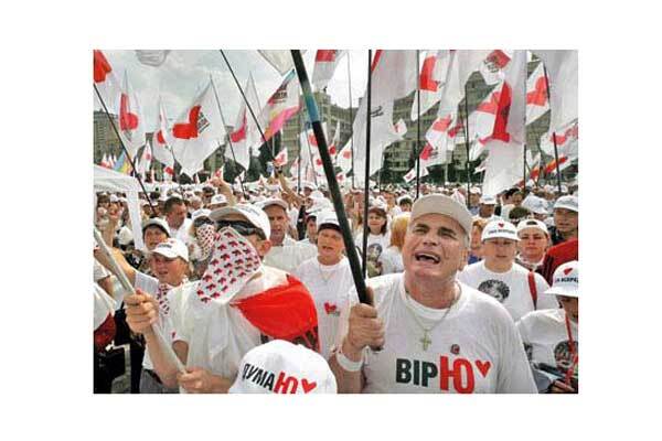 БЮТ требует привлечь к ответственности зампреда суда