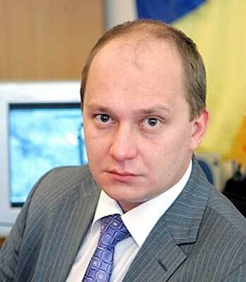 Ликвидация суда не помеха в "войне за выборы"
