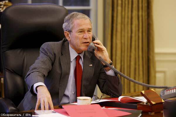 Буш обговорив кризу з Меркель, Брауном і Саркозі