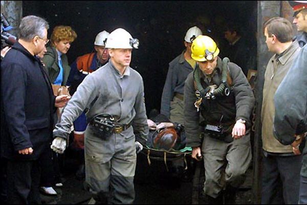 На Донецькій шахті евакуйовано 852 гірника