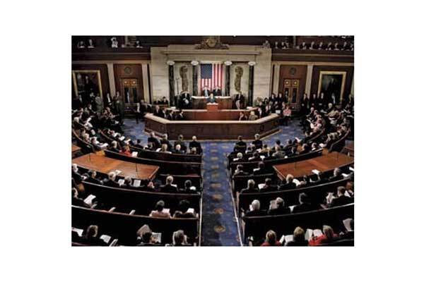 В США принят план спасения экономики