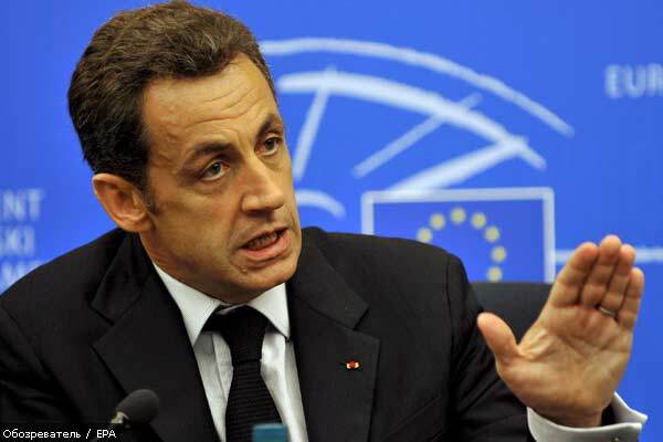 За взлом счета Саркози задержали двух человек