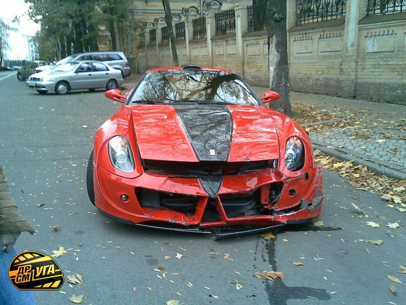 На улице Банковой произошло VIP-ДТП