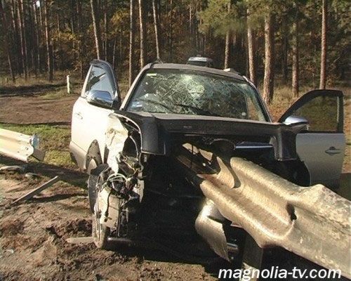 ДТП: "Хюндай" напоролся на отбойник