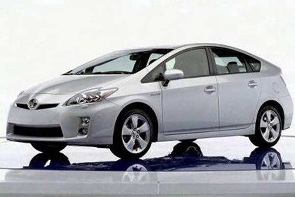 Дебют Toyota Prius состоится в январе