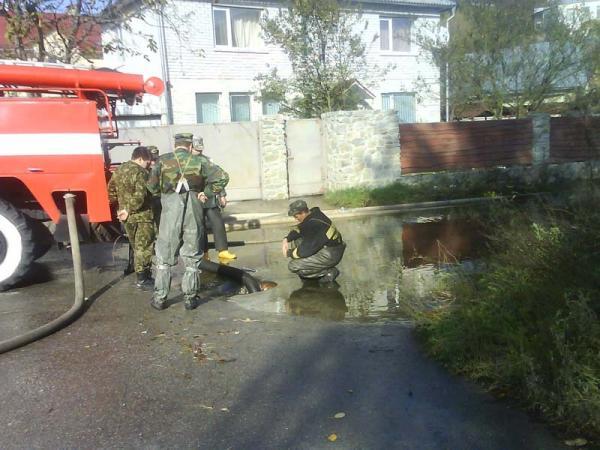 В Голосеевском районе затопило несколько домов