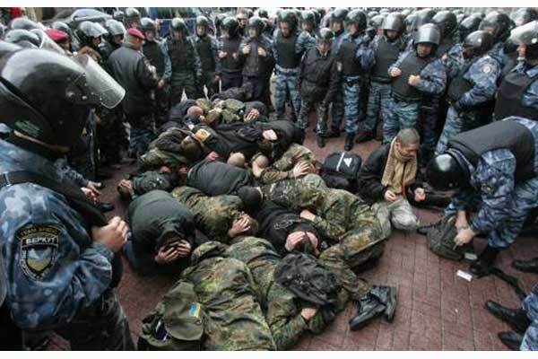 Екстрім-Україна. Хто керує парадом?, 23 октября 2008