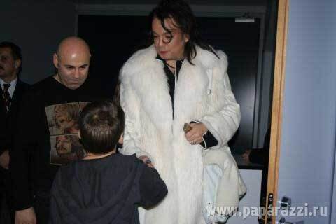 Киркоров стал напоминать сутенера 