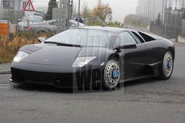 Lamborghini тестирует новую модель