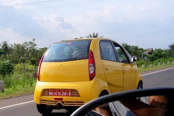 Новые фото самого дешевого автомобиля в мире Tata Nano