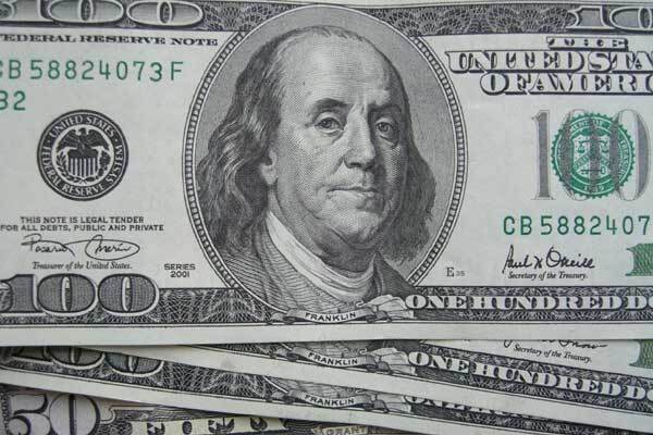 Нацбанк пошел тратить валюту