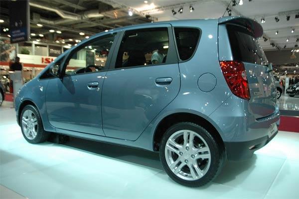 Новый Mitsubishi Colt представили в Париже