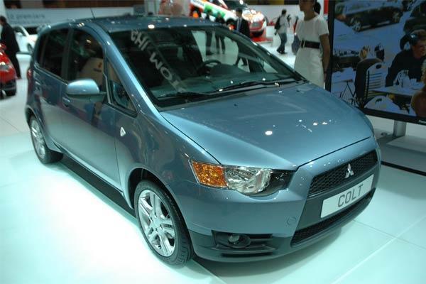 Новый Mitsubishi Colt представили в Париже