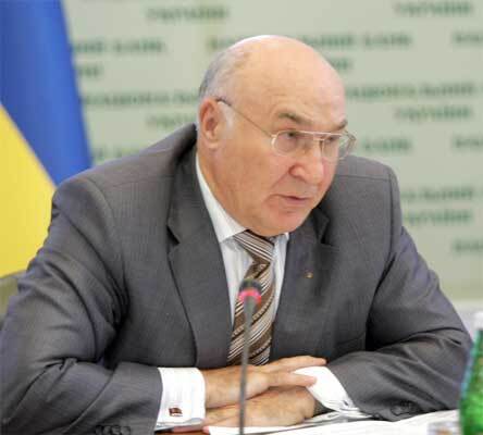 Крісло голови Нацбанку варто 500 мільйонів