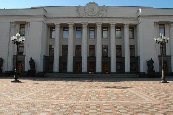СБУ знает, где работают "депутаты-контрабандисты"