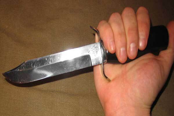 Подвійне вбивство в Миколаєві вчинили ножем і виделкою