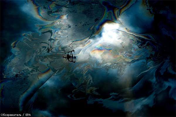 Из-за урагана Айк потеряно 1700 тонн нефти