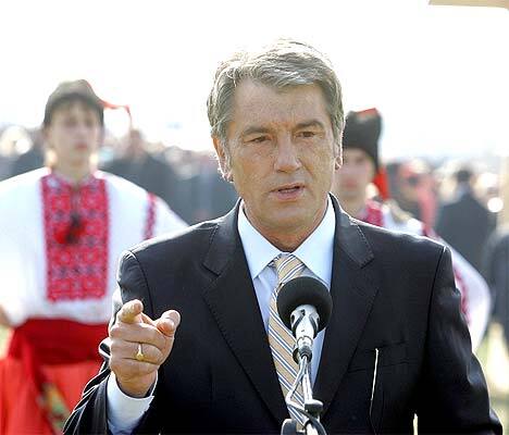 Ющенко разгонит парламент, когда захочет Яценюк 