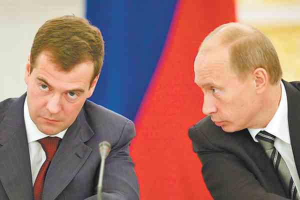 Путин попросил не воздвигать ему памятников