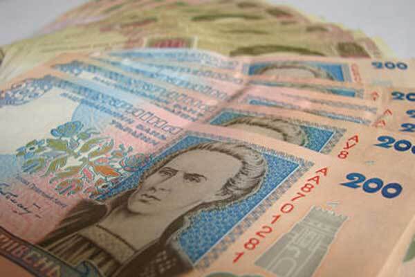 Гривня "ушла" на межбанке до 5,6 грн за $1