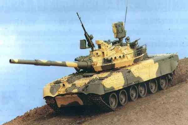 Украина и Россия вооружают Судан наперегонки