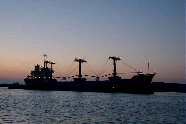 Моряков "Фаины" отделяет от свободы несколько дней
