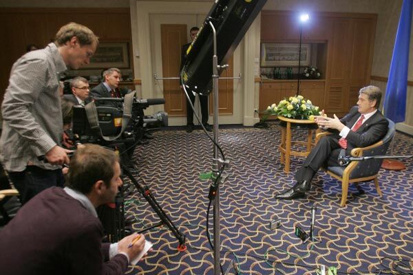 Ющенко вимагає перевиборів