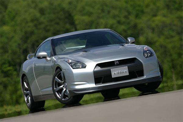 Nissan GT-R стал самым технологичным авто года в Японии