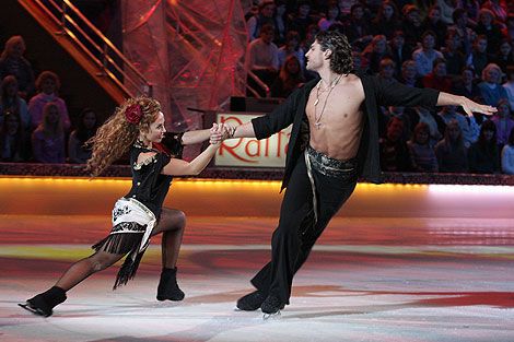 Жанна Фриске: брачные игры на льду...