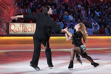 Жанна Фриске: брачные игры на льду...