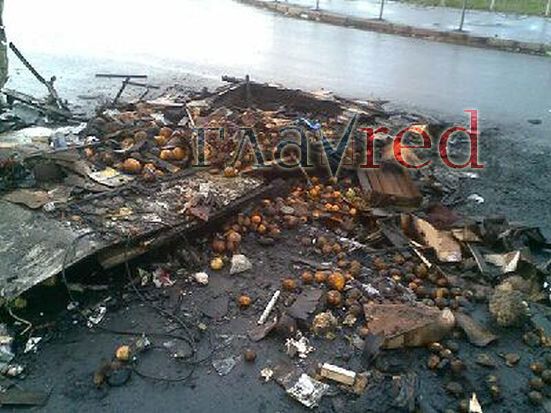 В Киеве сгорел вагончик с фруктами (ФОТО)