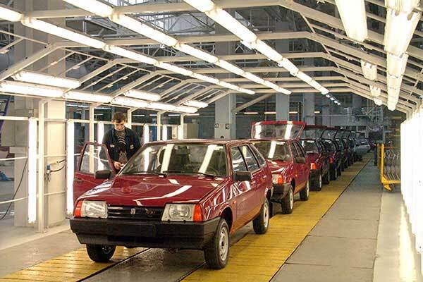 "АвтоЗАЗ" зупиняє виробництво