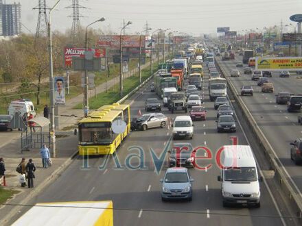 Переполненный пассажирами троллейбус попал в ДТП (ФОТО)