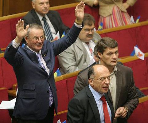 НУ-НС назвала условие создания "коалиции трех"