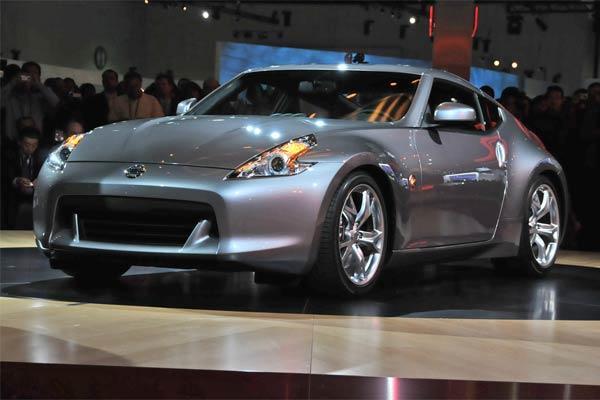 Nissan представил купе 370Z